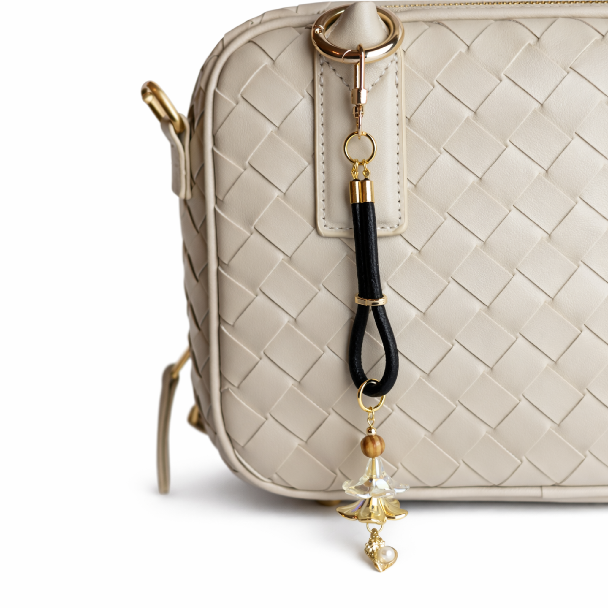 Alika Accent Charm