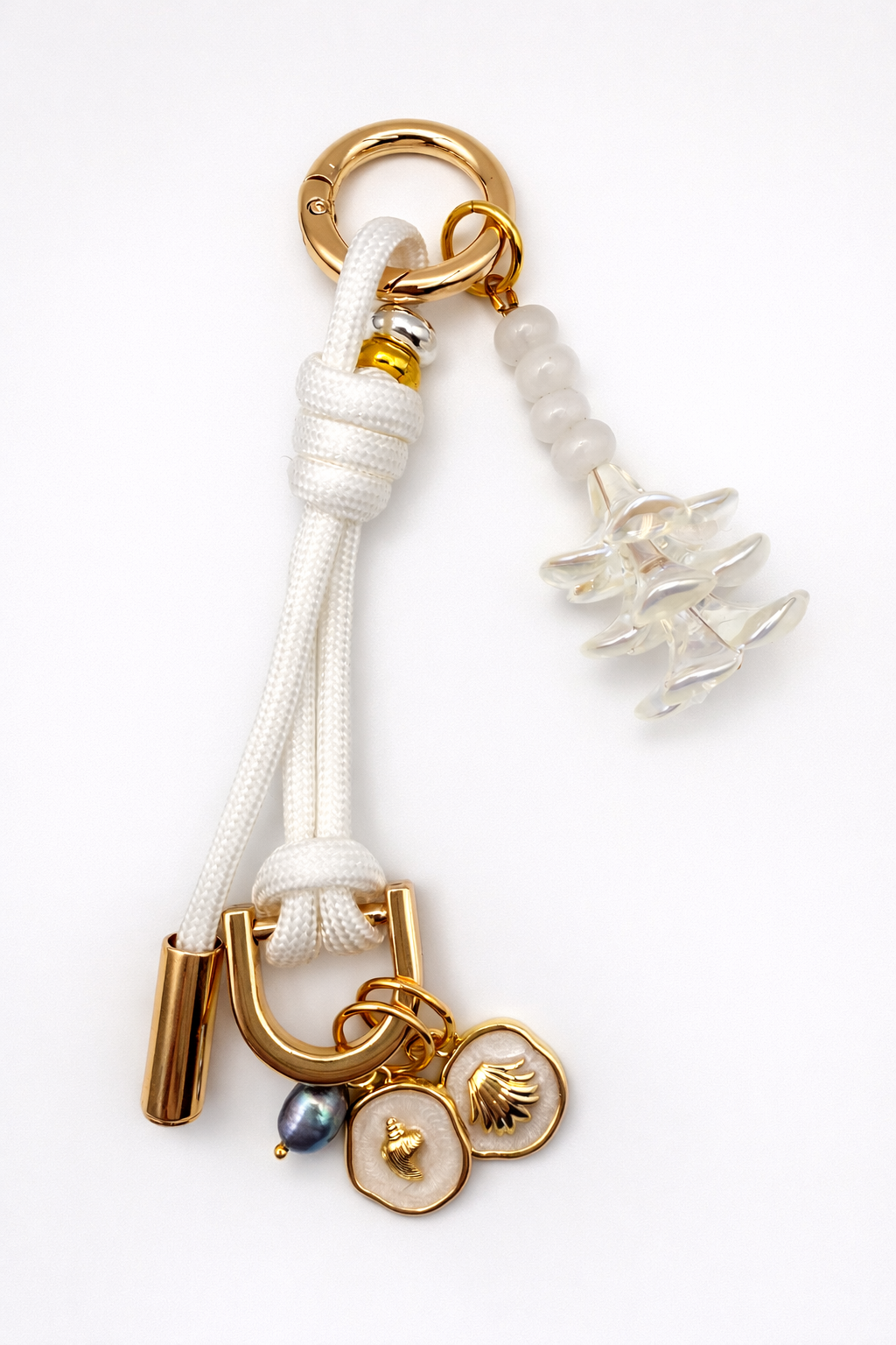 Leo Charm in Cloud White