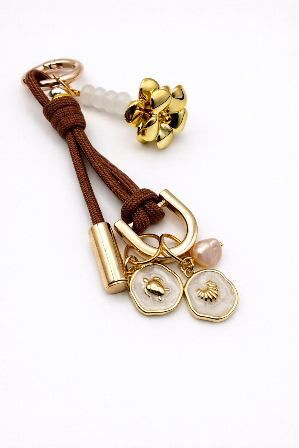 Leo Charm in Chestnut